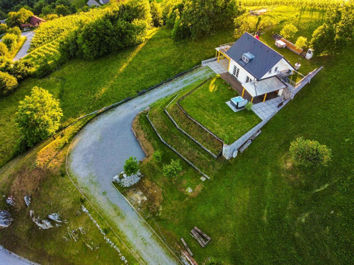 Villa Zupan With Hot Tub Skocjan  Exterior foto